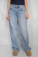 Low-waist jeans with flowers