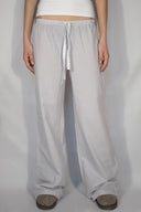 Wide-leg pants