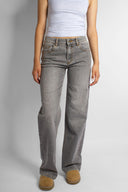 Low-Waist Jeans