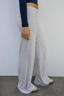 Wide-leg pants with cuffs