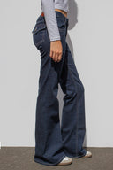Low waist flared jeans