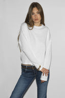 Long-sleeve crew-neck T-shirt